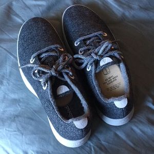 NWT Allbirds in charcoal